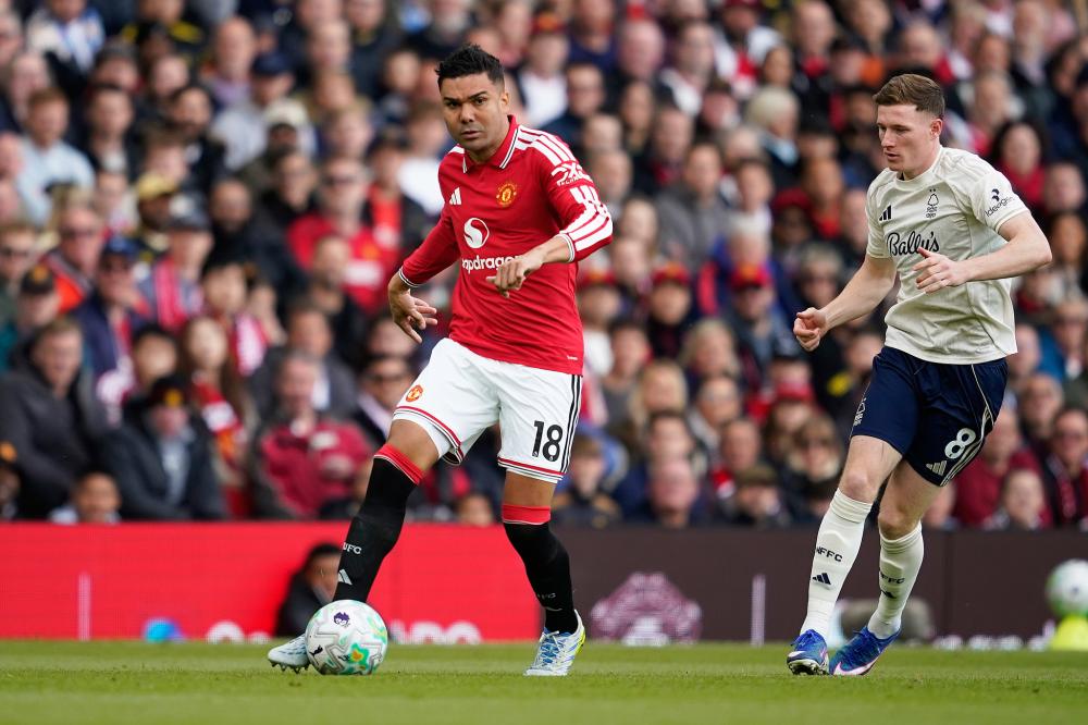 TheShy电竞生涯高光与低谷全解析从天才上单到赛场传奇的成长轨迹